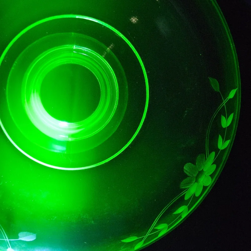 Vintage Green Uranium Depression Glass  Floral Vaseline Console Bowl UV 1930s